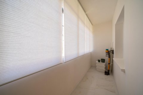 Land plot for sale Madrid, Spain 1 bedroom, 70 sq.m. No. 130575 - photo 5