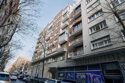 Dzīvoklis pārdošanā Madrid, Spānijā 3 istabas, 199.98 m2 Nr. 130572 - attēls 13