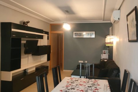 Bungalo pārdošanā Torrevieja, Alicante, Spānijā 1 istaba, 61 m2 Nr. 130574 - attēls 8