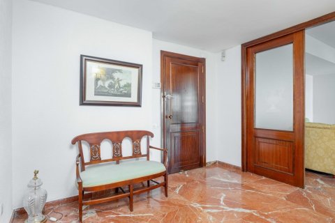 Продажа квартиры в Севилья, Испания 5 спален, 346.23м2 №122234 - фото 25
