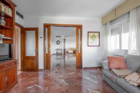 Продажа квартиры в Севилья, Испания 5 спален, 346.23м2 №122234 - фото 6