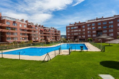 Продажа триплекса Мадрид, Испания 3 спальни, 166м2 №122236 - фото 1