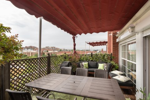 Продажа триплекса Мадрид, Испания 3 спальни, 166м2 №122236 - фото 8