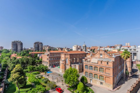 Продажа пентхауса Мадрид, Испания 3 спальни, 143м2 №122235 - фото 1