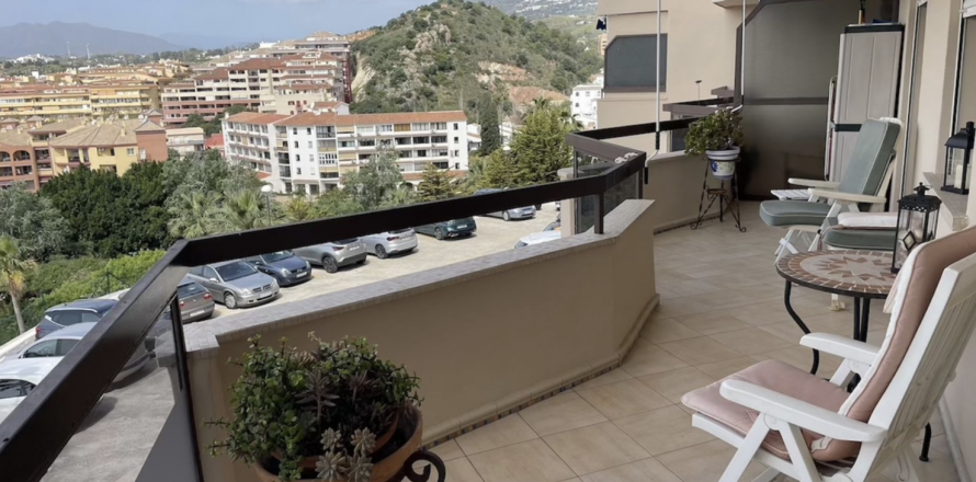 Apartment Fuengirola, Malaga, Spain 2 bedrooms, 87 sq.m. No. 127401