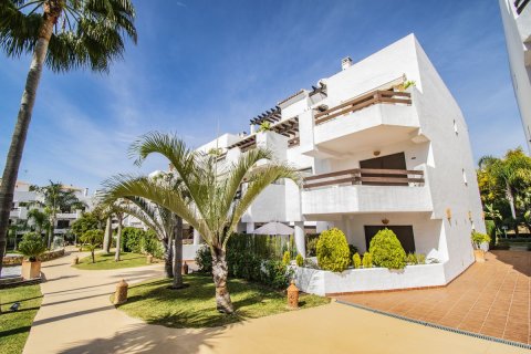 Huoneisto myytävänä Estepona, Malaga, Espanja, 2 makuuhuonetta, 89 m2 No. 127440 - kuva 11