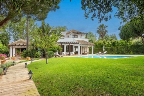 Продажа виллы в Барбате, Кадис, Испания 3 спальни, 358.8м2 №121570 - фото 1