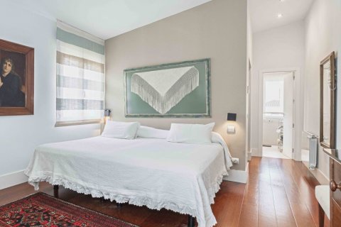 Villa for sale Castilleja de la Cuesta, Seville, Spain 5 bedrooms, 451 sq.m. No. 121569 - photo 9