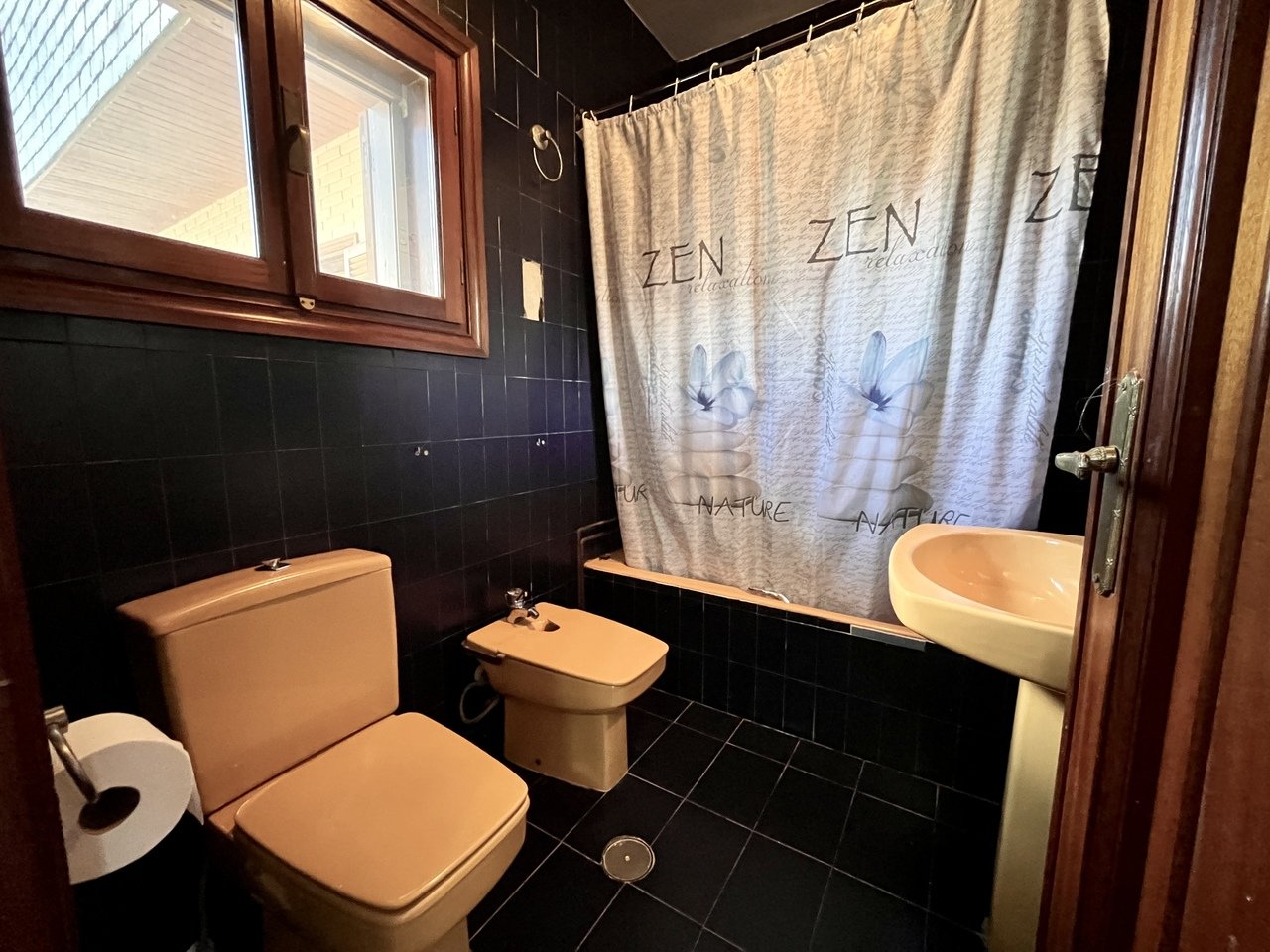 Villa i La Nucia, Alicante, Spanien 4 sovrum, 600 kvm. Nr. 124957