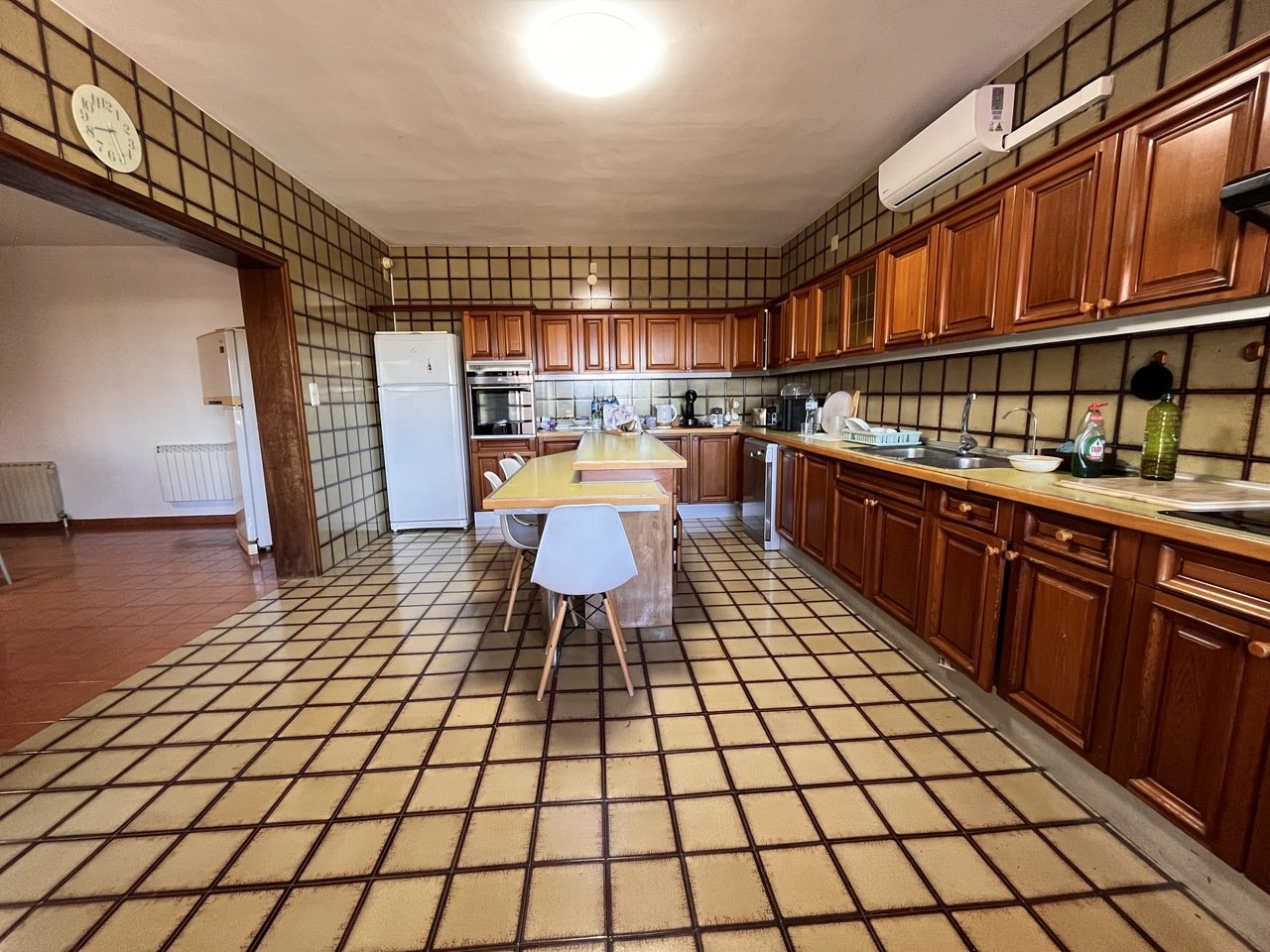 Villa i La Nucia, Alicante, Spanien 4 sovrum, 600 kvm. Nr. 124957