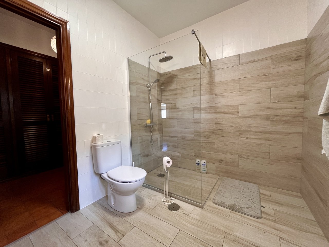 Villa i La Nucia, Alicante, Spanien 4 sovrum, 600 kvm. Nr. 124957