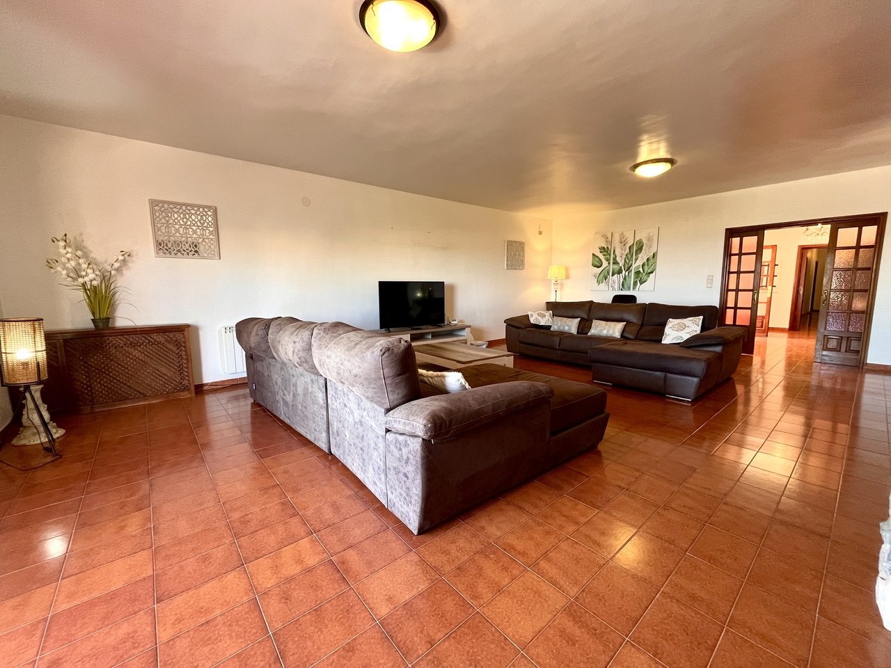 Villa i La Nucia, Alicante, Spanien 4 sovrum, 600 kvm. Nr. 124957