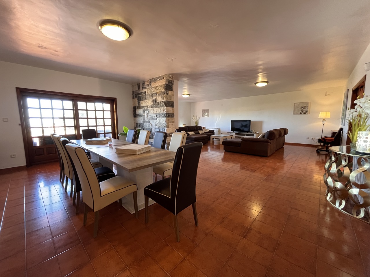 Villa i La Nucia, Alicante, Spanien 4 sovrum, 600 kvm. Nr. 124957