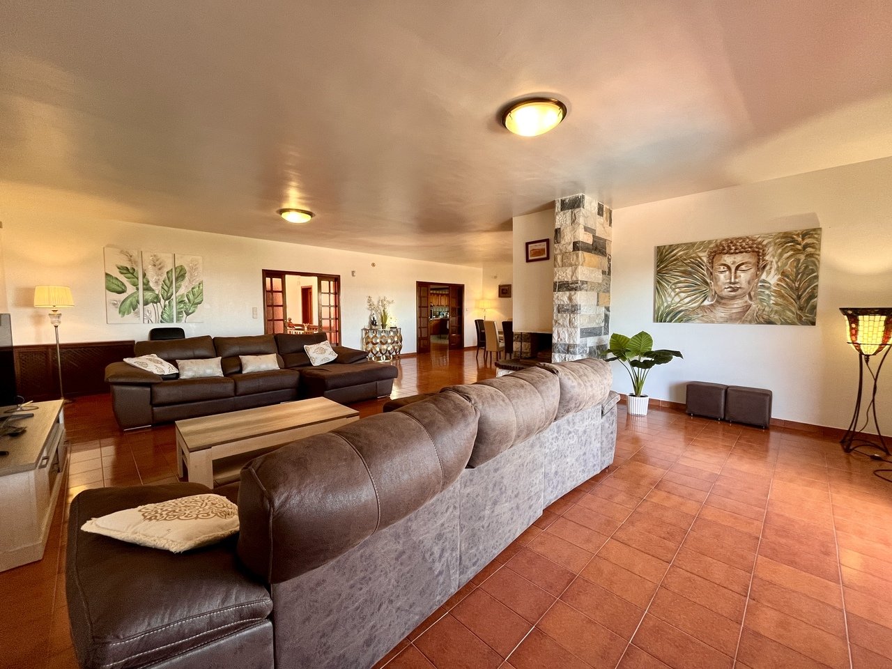 Villa i La Nucia, Alicante, Spanien 4 sovrum, 600 kvm. Nr. 124957