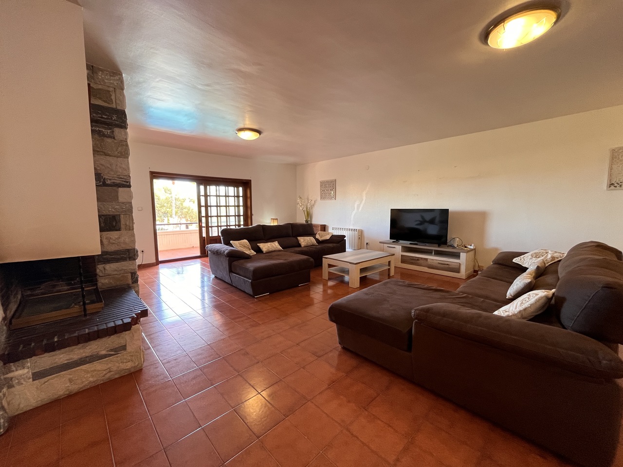 Villa i La Nucia, Alicante, Spanien 4 sovrum, 600 kvm. Nr. 124957