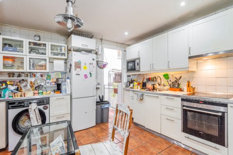 Продажа квартиры в Мадрид, Испания 4 спальни, 114м2 №122117 - фото 10