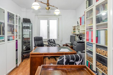 Продажа квартиры в Мадрид, Испания 4 спальни, 114м2 №122117 - фото 17