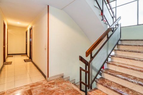 Продажа квартиры в Мадрид, Испания 4 спальни, 114м2 №122117 - фото 27