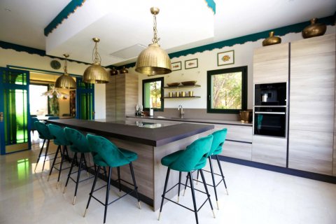 House for rent Estepona, Malaga, Spain 5 bedrooms, 750 sq.m. No. 127499 - photo 13