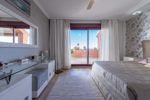 Townhouse for sale Estepona, Malaga, Spain 3 bedrooms, 468 sq.m. No. 127498 - photo 12