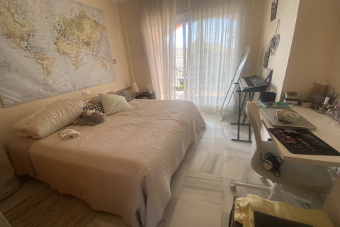 Talo myytävänä Mijas Costa, Malaga, Espanja, 5 makuuhuonetta, 240 m2 No. 127497 - kuva 8