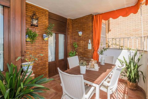 Lägenhet till salu Sevilla, Seville, Spanien 4 sovrum, 180 kvm. Nr. 124652 - foto 1