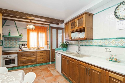 Lägenhet till salu Sevilla, Seville, Spanien 4 sovrum, 180 kvm. Nr. 124652 - foto 8
