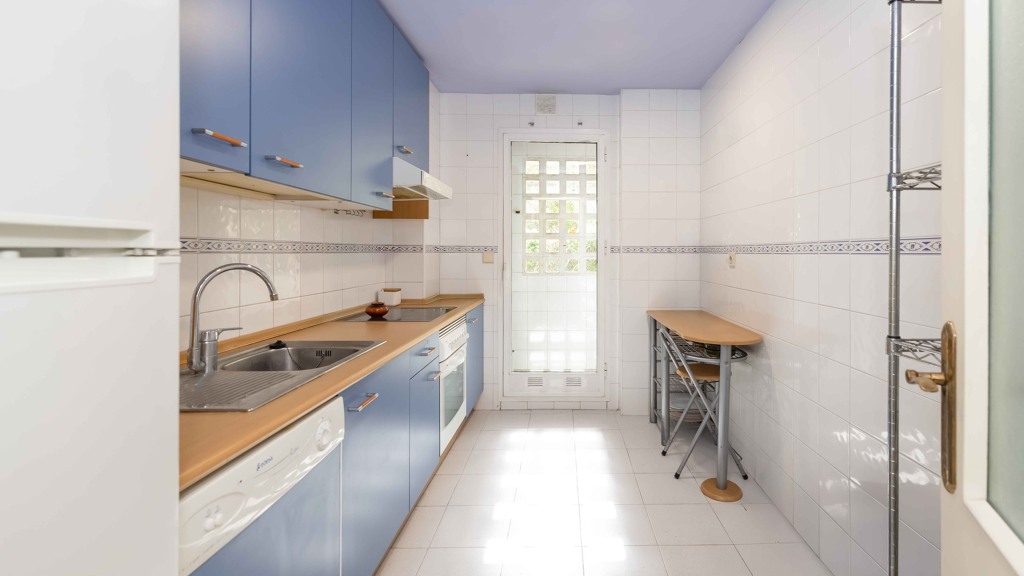 Apartamento en Marbella, Málaga, España 3 dormitorios, 115 m2 No. 124561