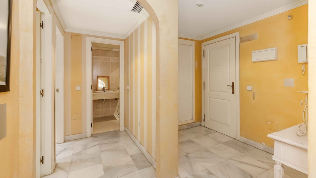 Apartamento en Marbella, Málaga, España 3 dormitorios, 115 m2 No. 124561