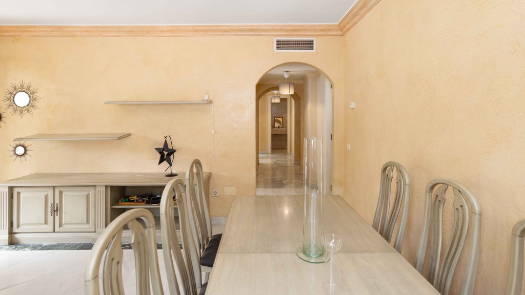 Apartamento en Marbella, Málaga, España 3 dormitorios, 115 m2 No. 124561