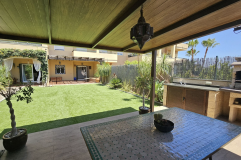 Appartamento in vendita Estepona, Malaga, Spagna 2 camere da letto, 94 mq. N° 130713 - foto 16