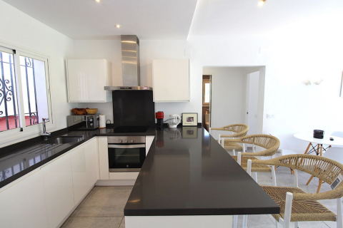 Dzīvoklis pārdošanā Estepona, Malaga, Spānijā 2 istabas, 79 m2 Nr. 130715 - attēls 3