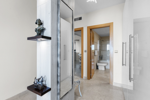 Apartamento en venta Estepona, Málaga, España 2 dormitorios, 104 m2 No. 130714 - foto 5
