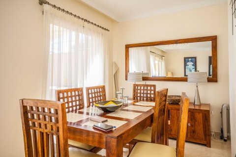 Duplex for sale Marbella, Malaga, Spain 2 bedrooms, 105 sq.m. No. 127390 - photo 9