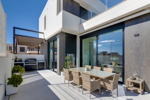 Villa in vendita Pilar de la Horadada, Alicante, Spagna 3 camere da letto, 122 mq. N° 132665 - foto 12