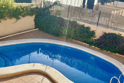 Townhouse for sale Villamartin, Alicante, Spain 3 bedrooms,  No. 125480 - photo 27