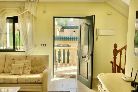 Townhouse for sale Villamartin, Alicante, Spain 3 bedrooms,  No. 125480 - photo 4
