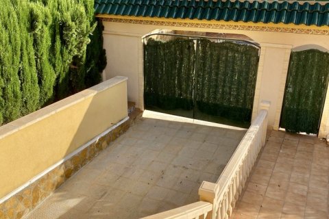 Townhouse for sale Villamartin, Alicante, Spain 3 bedrooms,  No. 125480 - photo 23