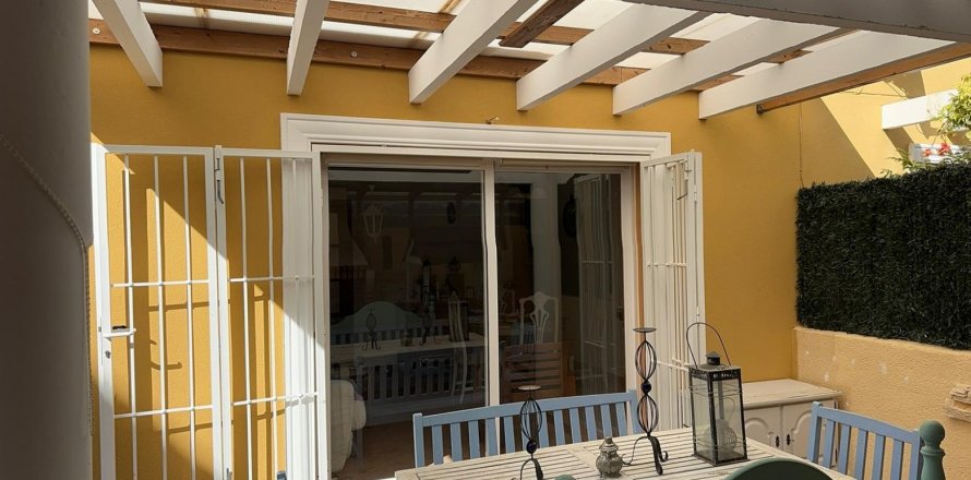 Villa La Nucia, Alicante, Spānijā 4 istabas, 130 m2 Nr. 122597