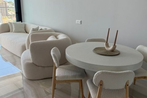 Продажа квартиры в Бенидорм, Аликанте, Испания 2 спальни, 105м2 №122601 - фото 4