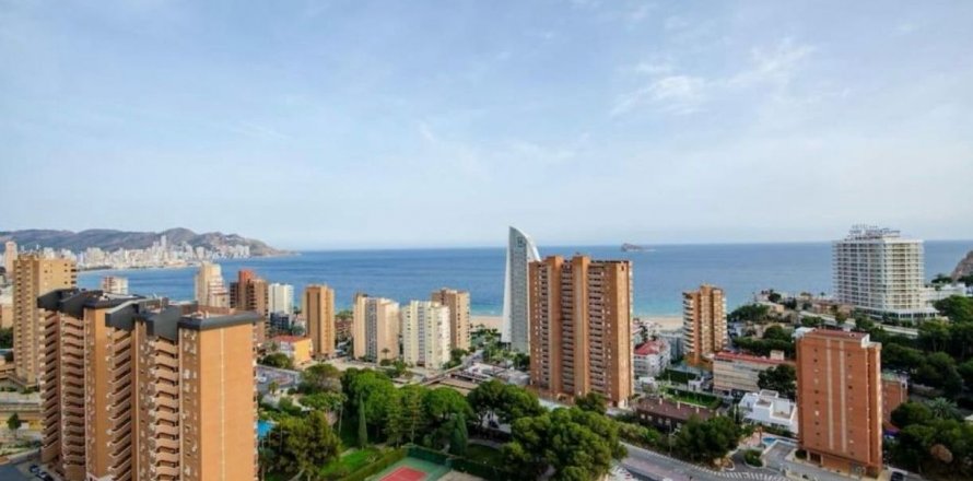 Квартира в Бенидорм, Аликанте, Испания 2 спальни, 105м2 №122601