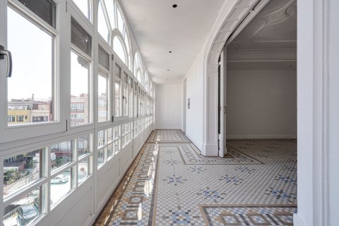 Apartment for sale Barcelona, Spain 3 bedrooms, 172 sq.m. No. 130294 - photo 23