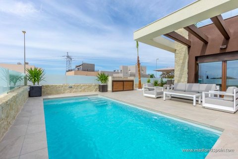 Villa en venta Rojales, Alicante, España 3 dormitorios, 214 m2 No. 120189 - foto 1