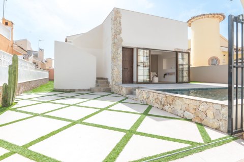 Villa for sale Punta Prima, Alicante, Spain 3 bedrooms, 100 sq.m. No. 128628 - photo 2