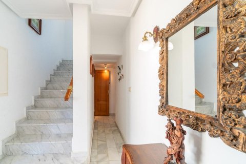 Villa for sale in La Mata, Alicante, Spain 4 bedrooms, 155 sq.m. No. 125489 - photo 11