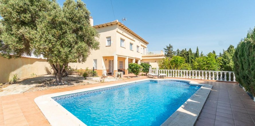 Villa La Mata, Alicante, Spain 4 bedrooms, 208 sq.m. No. 125489