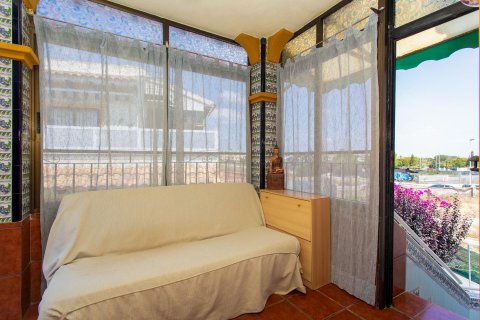 Bungalow for sale Punta Prima, Alicante, Spain 2 bedrooms, 57 sq.m. No. 125640 - photo 8