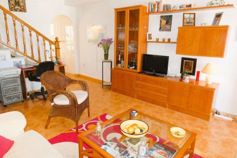 Villa for sale Torrevieja, Alicante, Spain 2 bedrooms, 83 sq.m. No. 125488 - photo 5