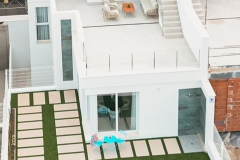 Townhouse à vendre à Los Alcazares, Murcia, Espagne, 3 chambres, 232 m2 No. 132237 - photo 3