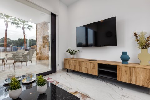 Продажа квартиры в Торревьеха, Аликанте, Испания 3 спальни, 99м2 №123436 - фото 17